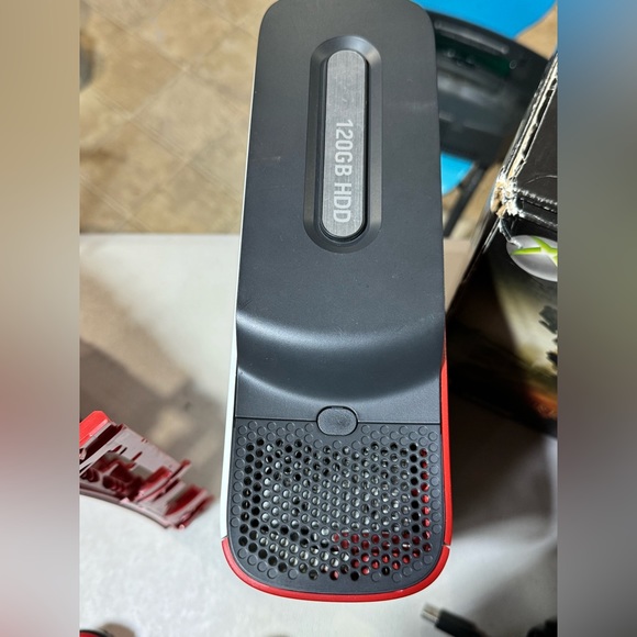 Xbox 360 Elite Resident Evil 5 Limited Edition Red/White Console Bundle/ CIB - Picture 3 of 11